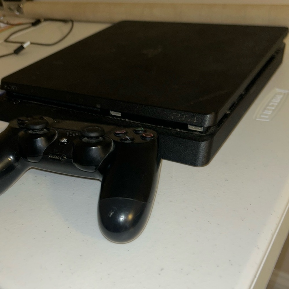 PS4